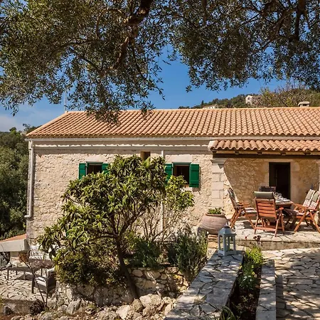 Traditional Stone House Anofli 1843 Kefalonia פיסקרדו