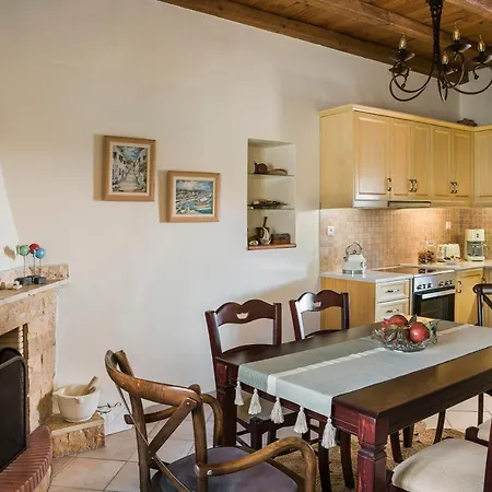 בית נופש Traditional Stone House Anofli 1843 Kefalonia