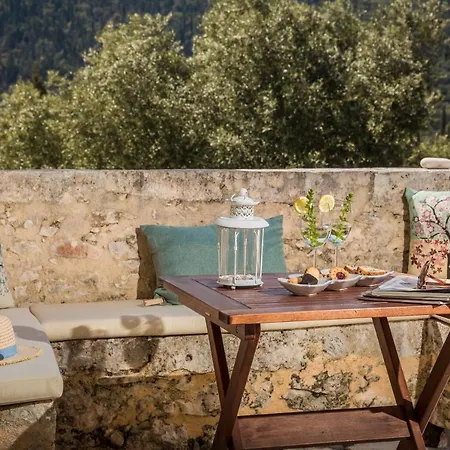 Traditional Stone House Anofli 1843 Kefalonia Дом отдыха Фискардон