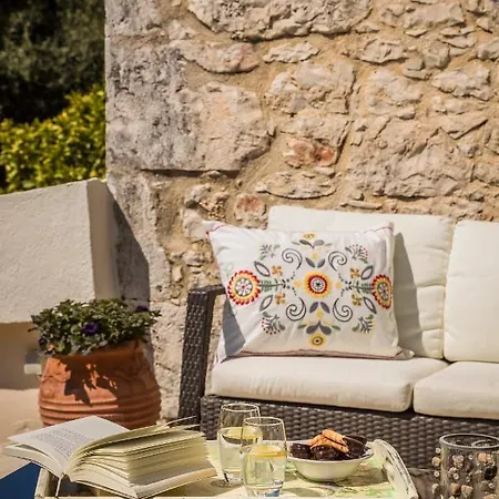 Hébergement de vacances Traditional Stone House Anofli 1843 Kefalonia Fiskardo